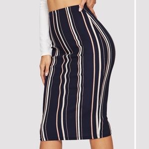 Vertical stripe slim fit pencil skirt